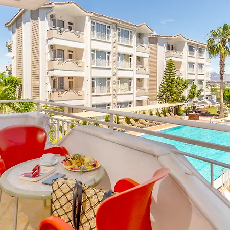 New Garden Aparthotelside Aparthotel 3*