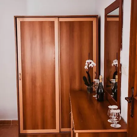 Apartmanhotel New Garden Aparthotelside 3*
